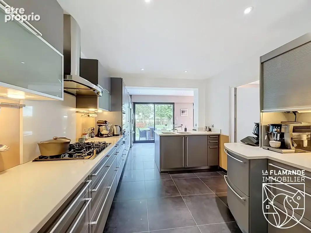 Propriété familiale rénovée 5 chambres - photo 9
