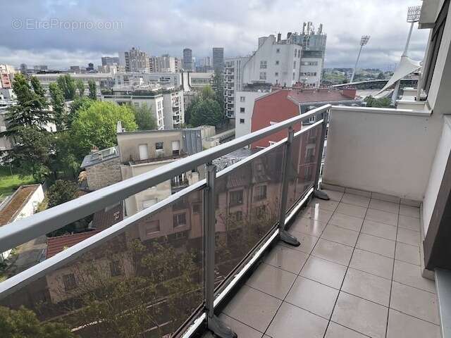 Appartement à PARIS-14E