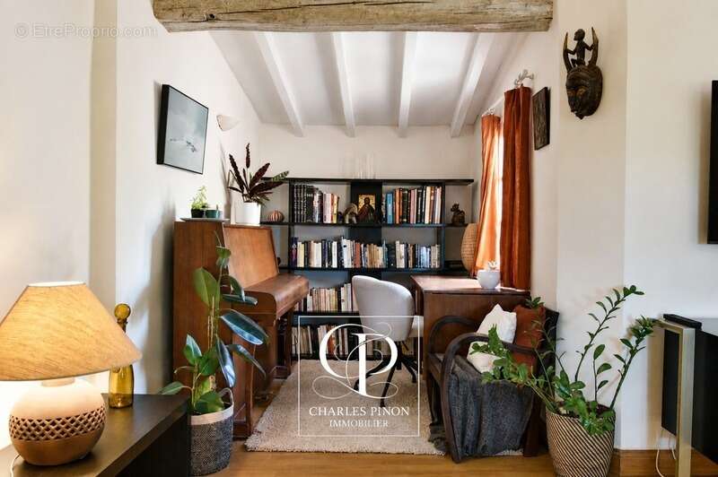 Appartement de charme 93 m² avec garage  AIX EN PROVENCE (13) - photo 2