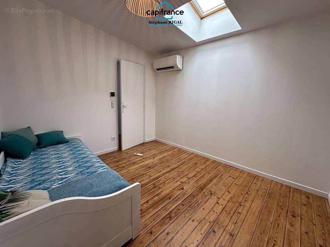 Dpt Lot et Garonne (47), à vendre FUMEL maison de ville P6 de 130 m² - Parcelle de 135m² - photo 13