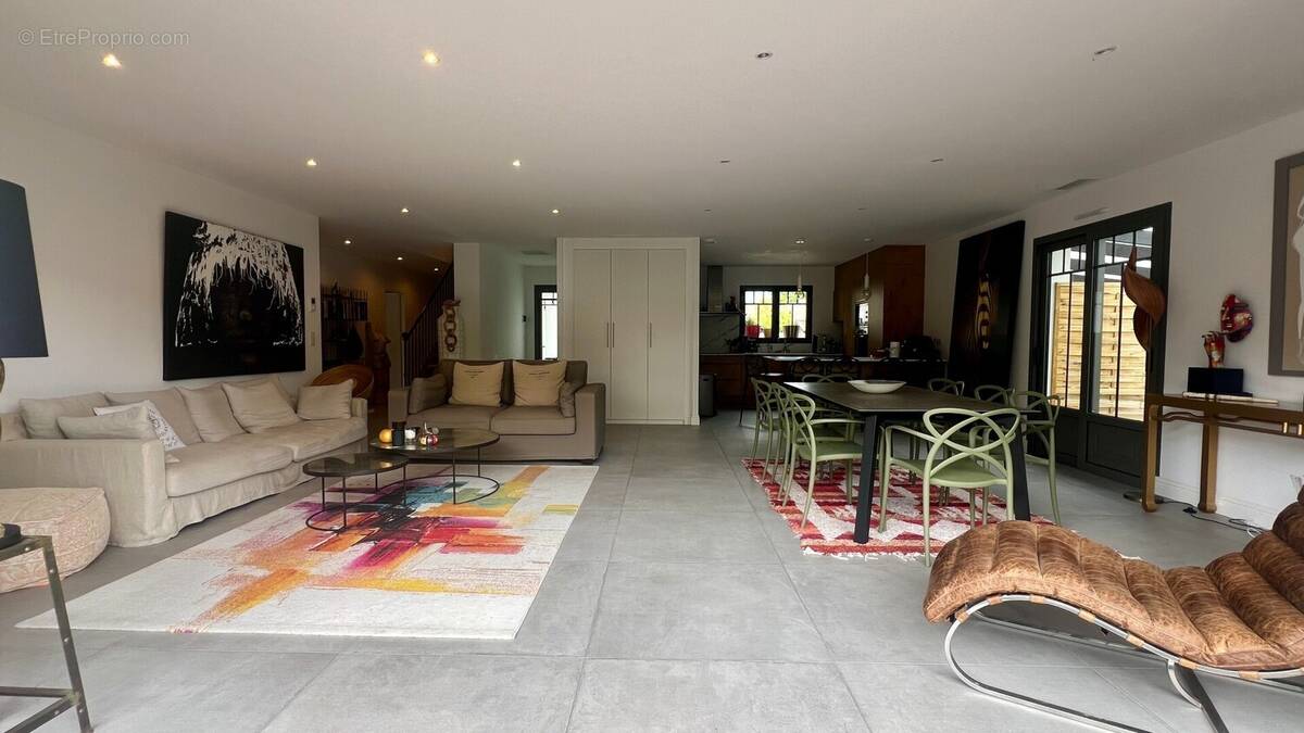 Maison à GUJAN-MESTRAS