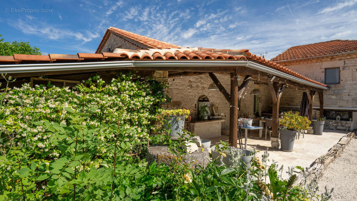 Maison à BAGAT-EN-QUERCY
