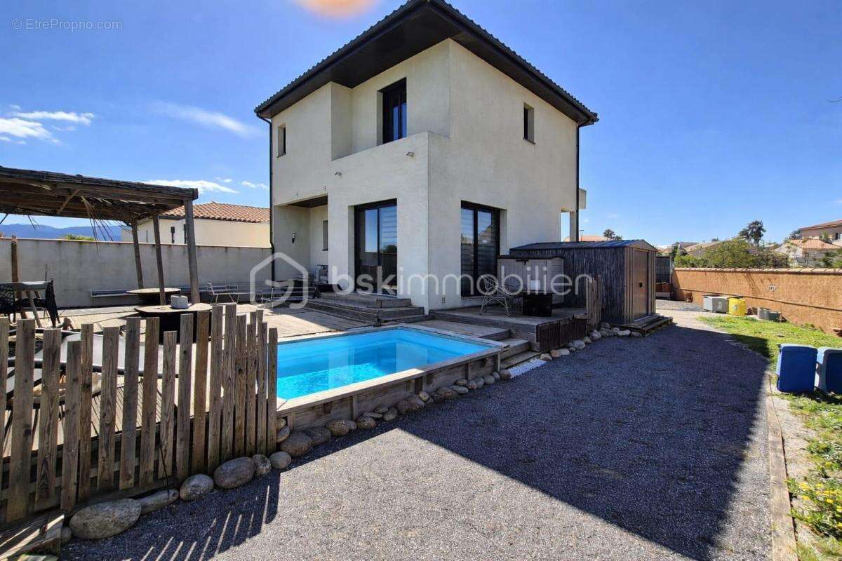 Maison à SAINT-CYPRIEN