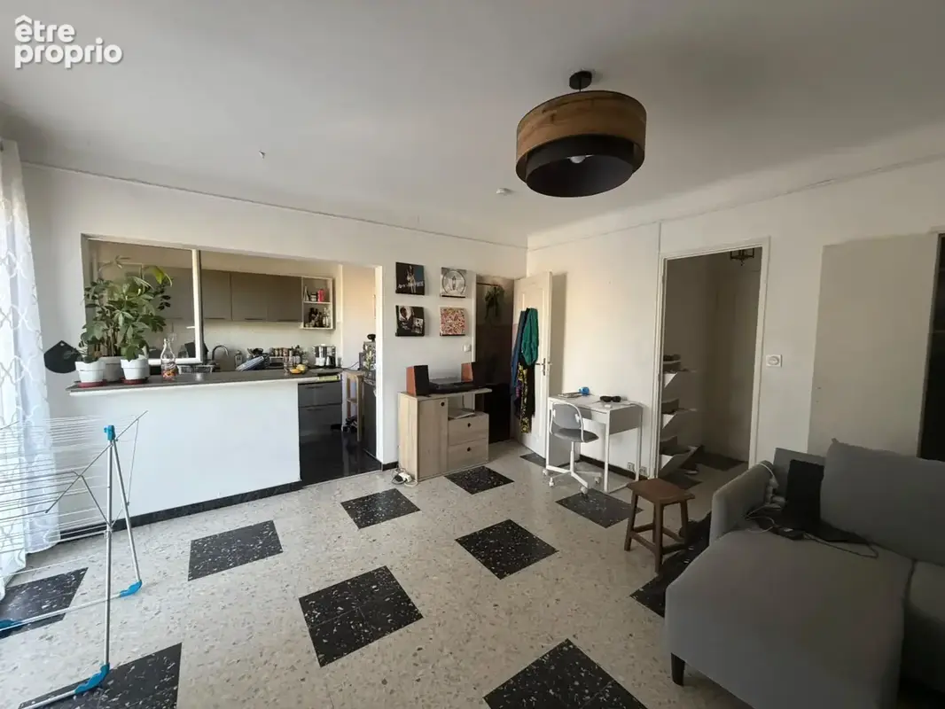 MARIGNANE, T2 50 m2 avec balcon-terrasse, ascenseur et proche centre-ville - photo 2
