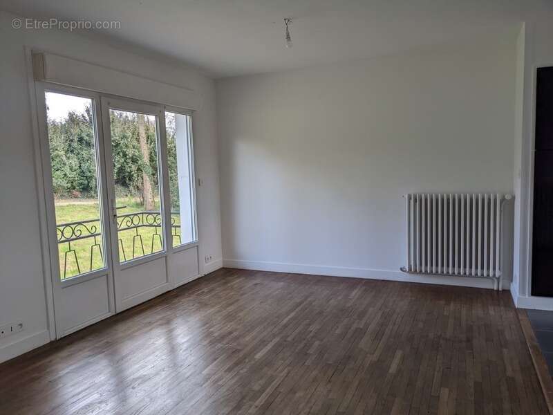 Maison à SEGLIEN