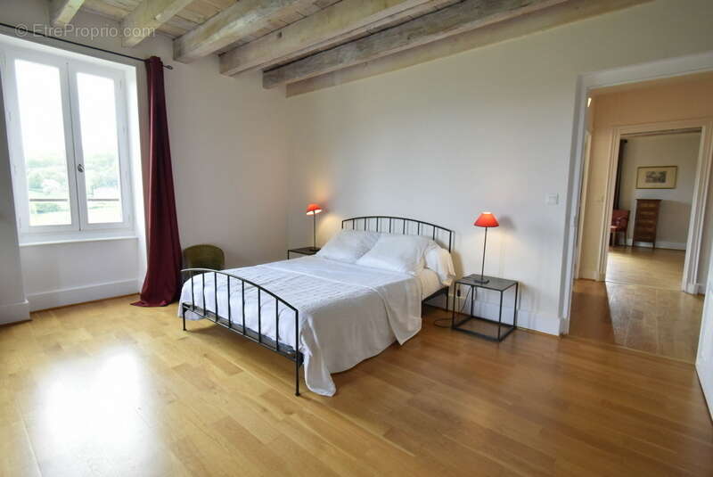 n°9 - Maison à BUXY