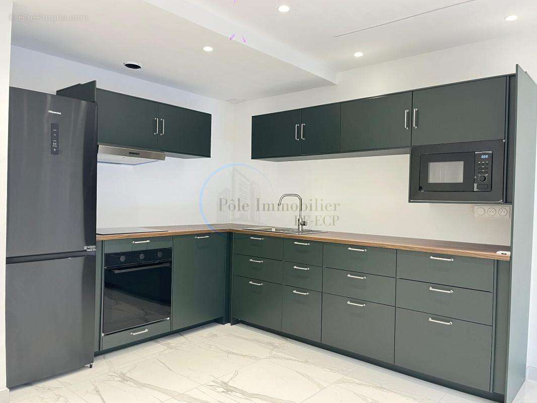 Appartement à MARSEILLE-1E