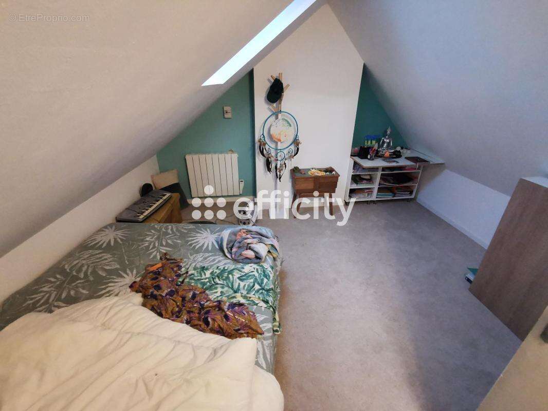 Maison à SAINT-SEVER-CALVADOS