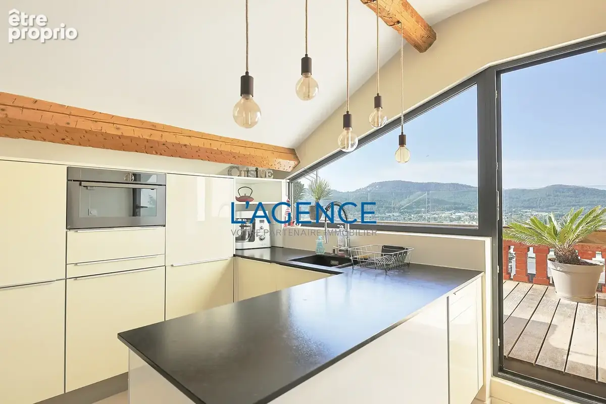 Superbe T5 vue mer avec terrasse et parking - photo 4