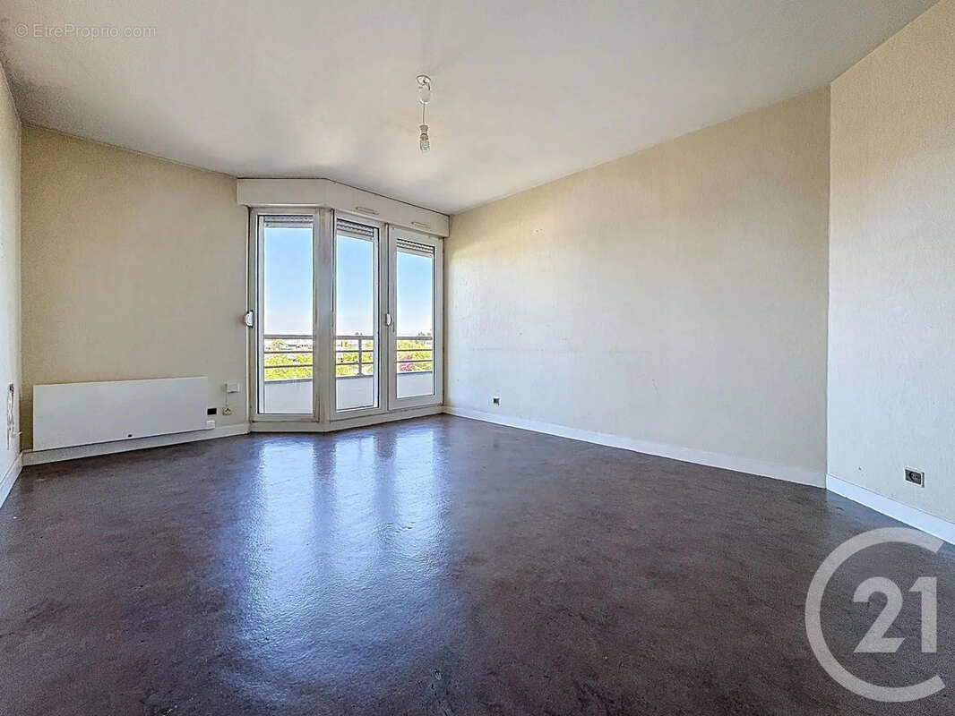 Appartement à SAINT-ANDRE-LES-VERGERS