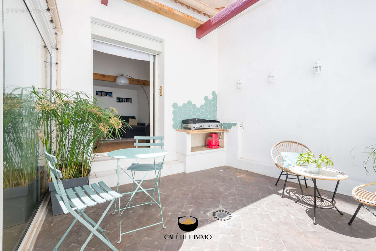 Appartement à MARSEILLE-6E