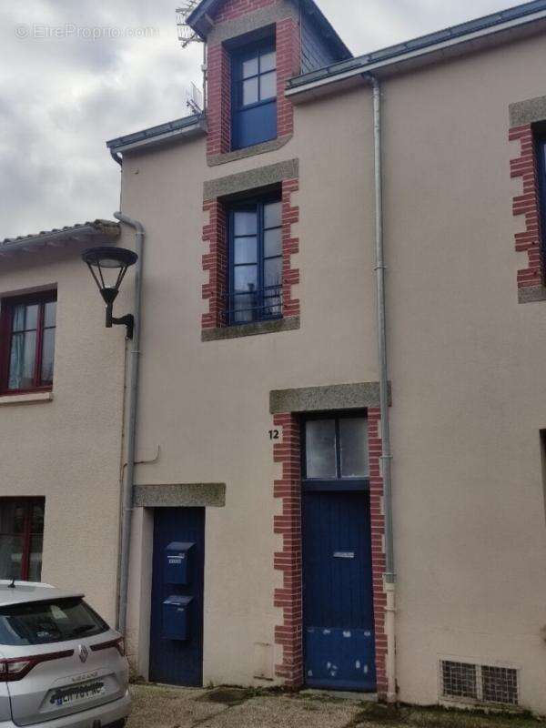 Maison à POUZAUGES