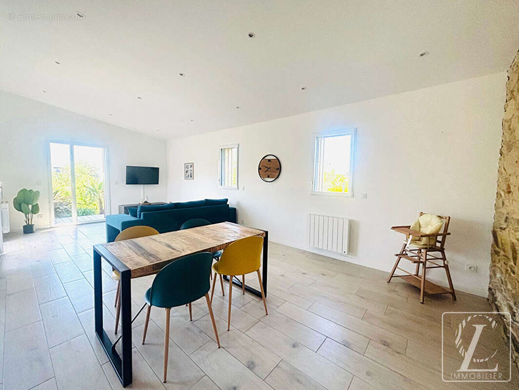MORIEUX : Maison 3 pièces 83 m2 env - photo 6