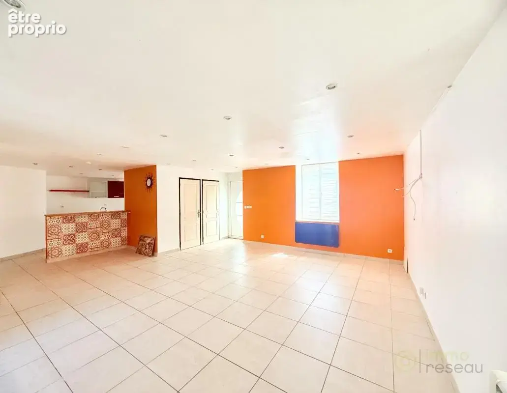Maison 4 pièces 115 m² à vendre à Chanas (38150) - photo 2