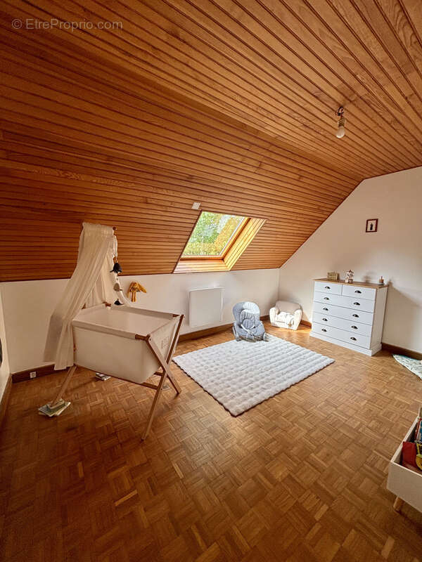 Maison familiale à Fouesnant, proche du bourg. - photo 9