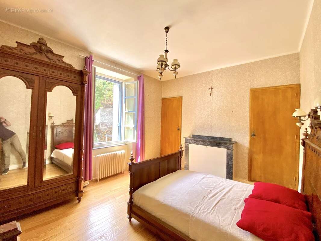 Maison à LASTOURS