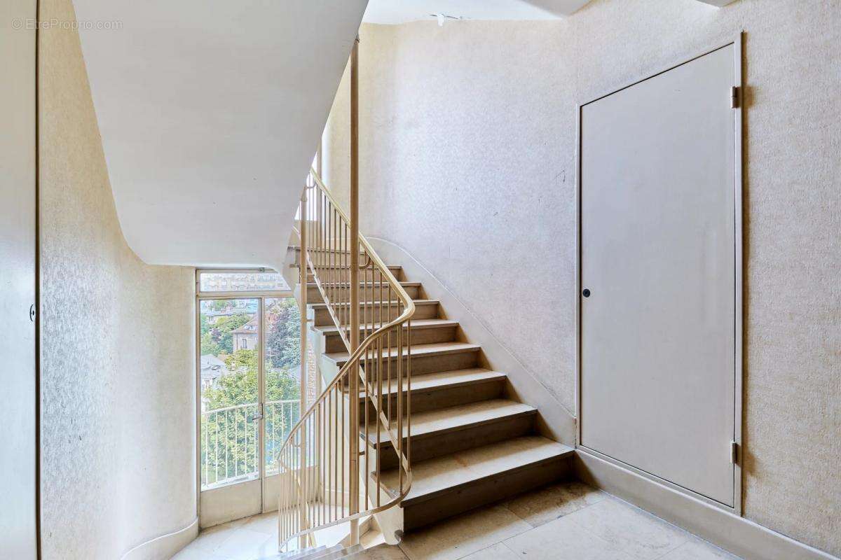 Appartement familial - 4 chambres - Auteuil avec extérieur - photo 14