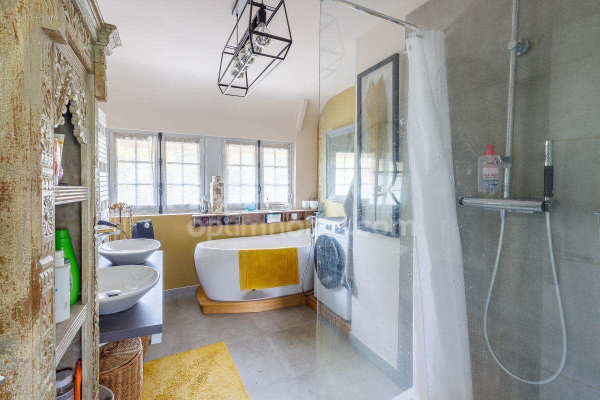 Aux portes de honfleur – ensemble immobilier avec 2 maisons normandes - dépendances - terrain 7 300 m² - photo 7