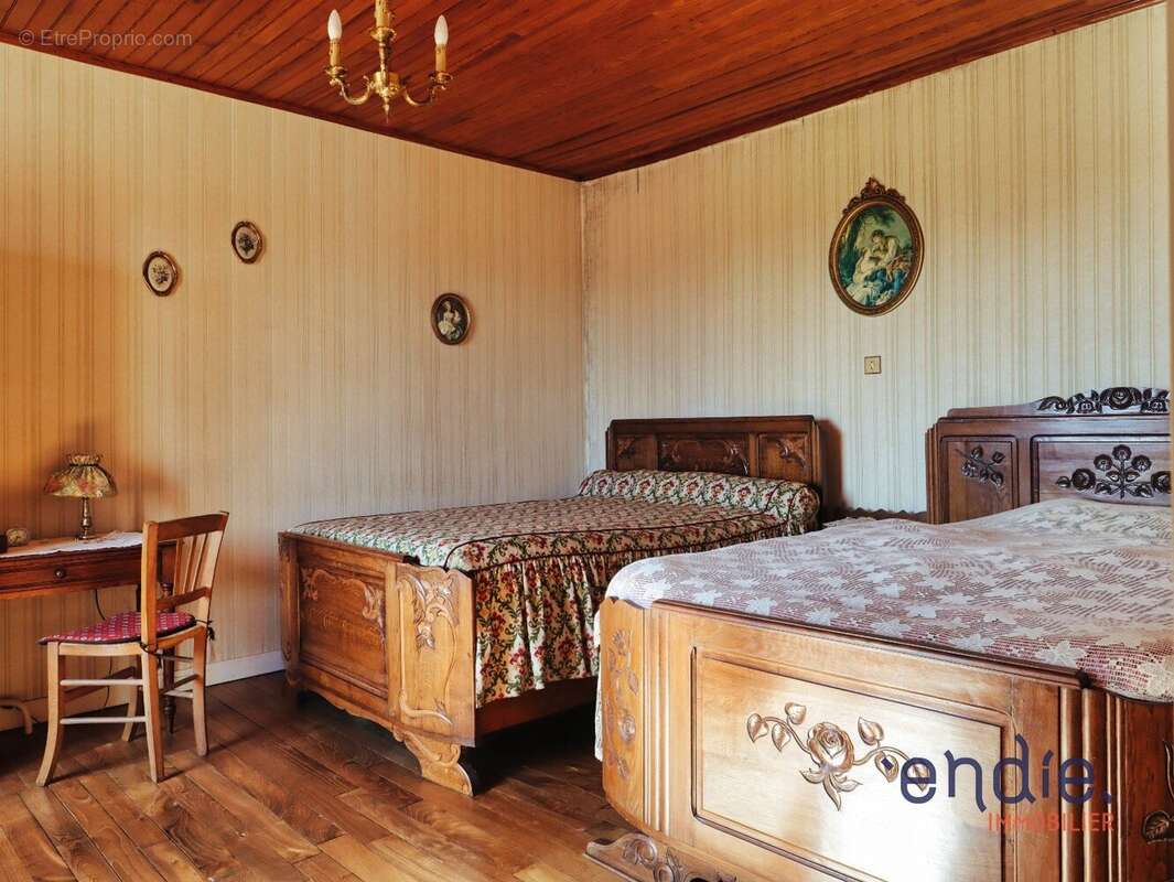 Ensemble immobilier de caractère avec dépendances et prairies  Campagne morbihannaise - photo 10