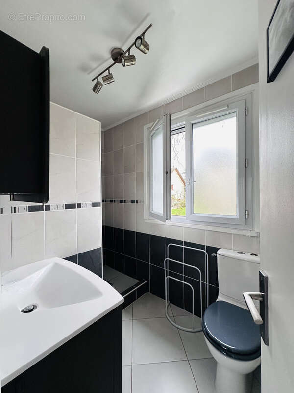 Maison à VERNEUIL-SUR-SEINE