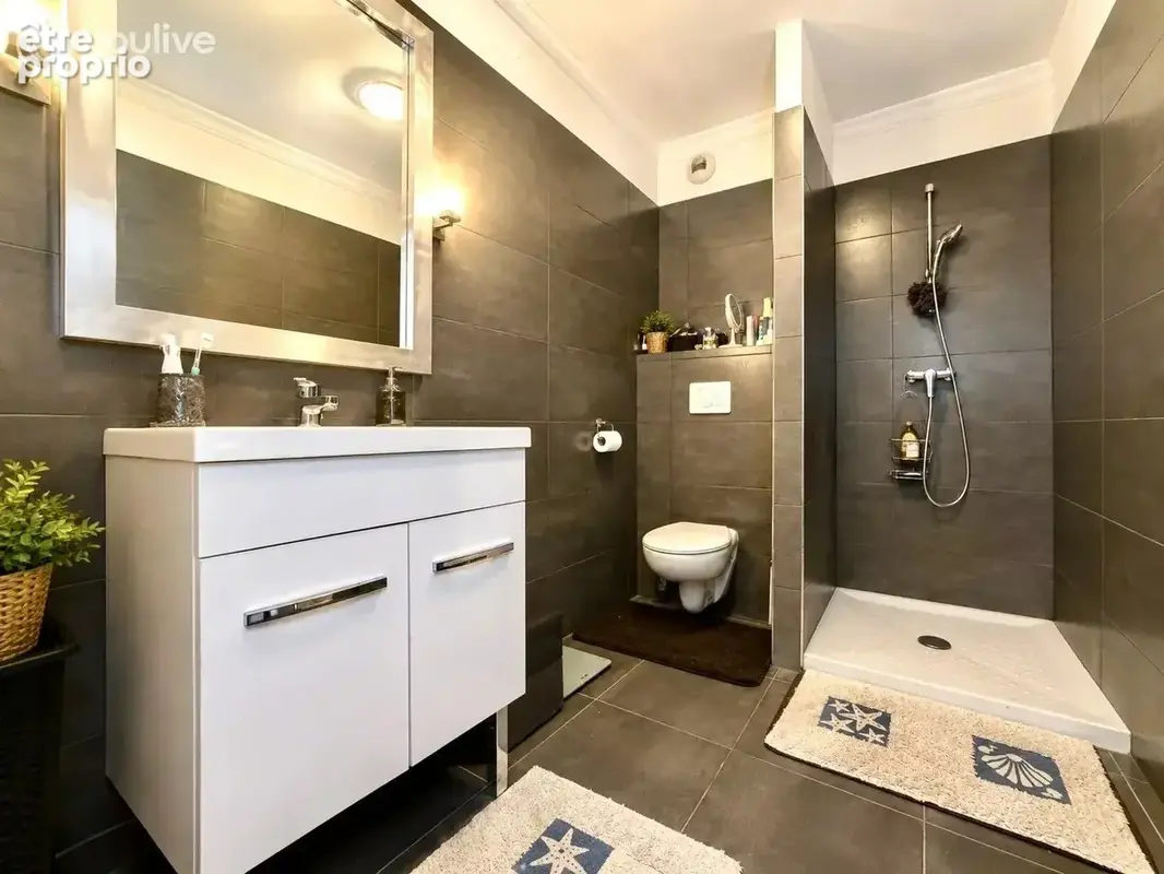Appartement T2 Meublé  – Dernier étage avec ascenseur – Vue mer & montagne – et parking - photo 6
