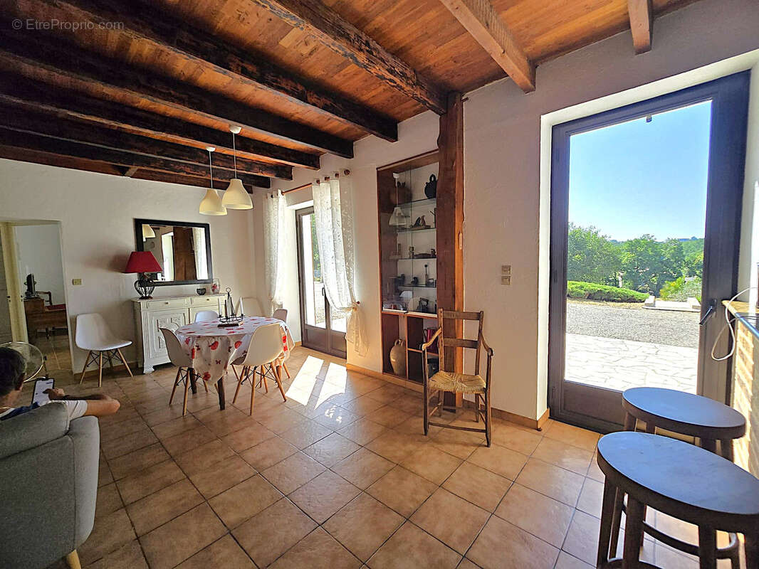 Maison à FUMEL