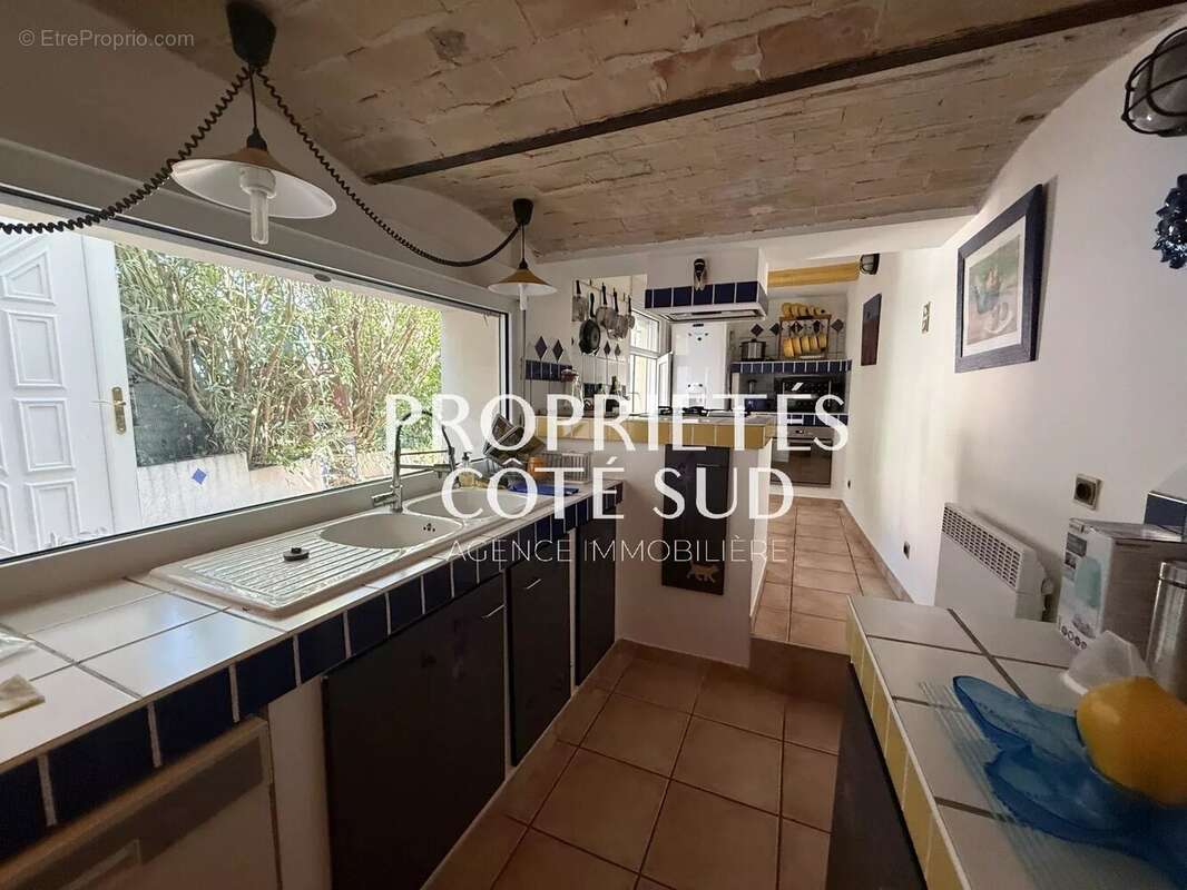 Maison de village avec cour et piscine – Montfaucon - photo 5