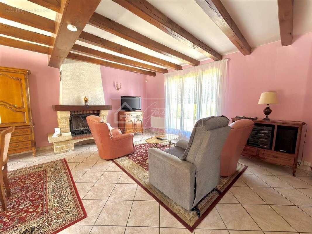 Maison 124 m² à Milly-La-Foret  - photo 4