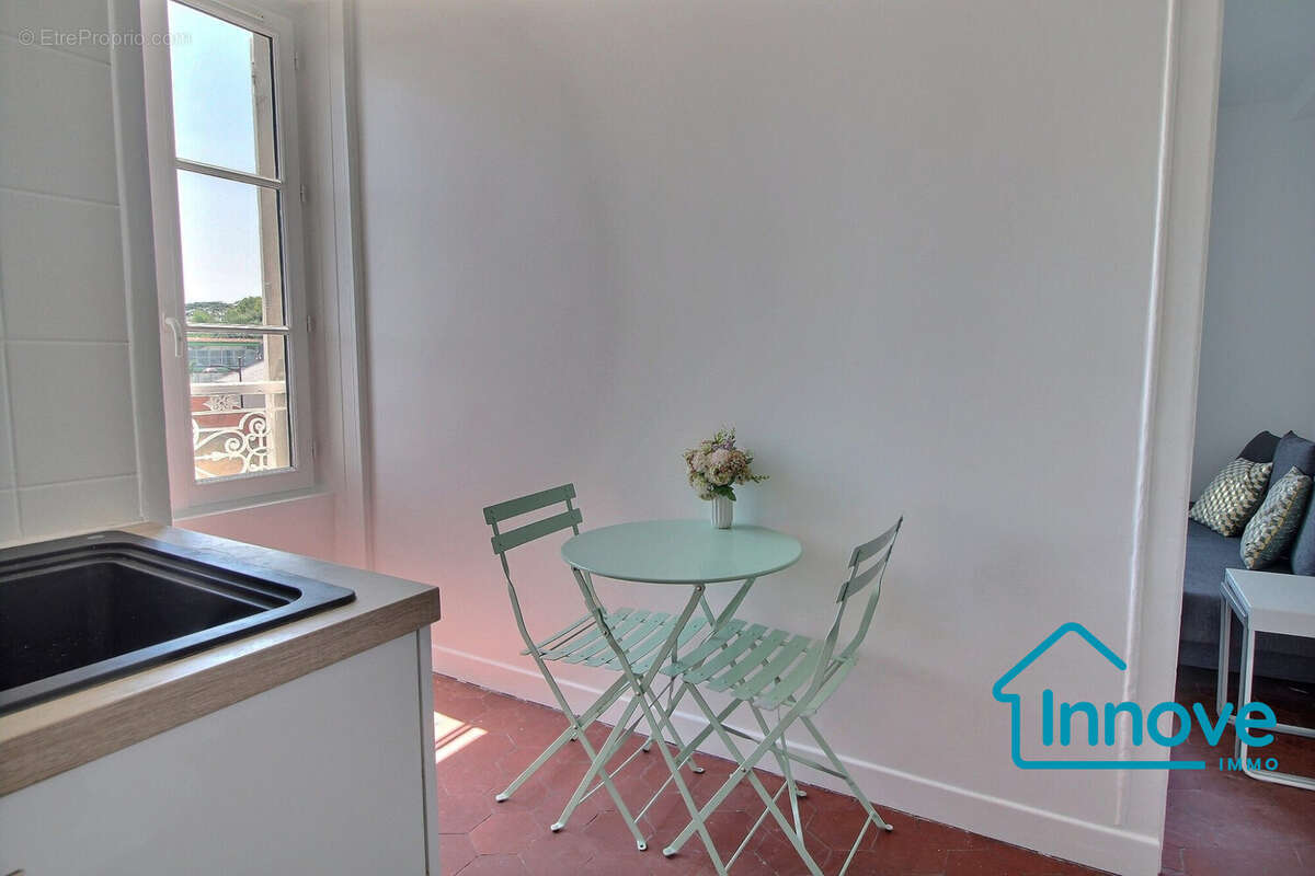 Appartement à VERSAILLES