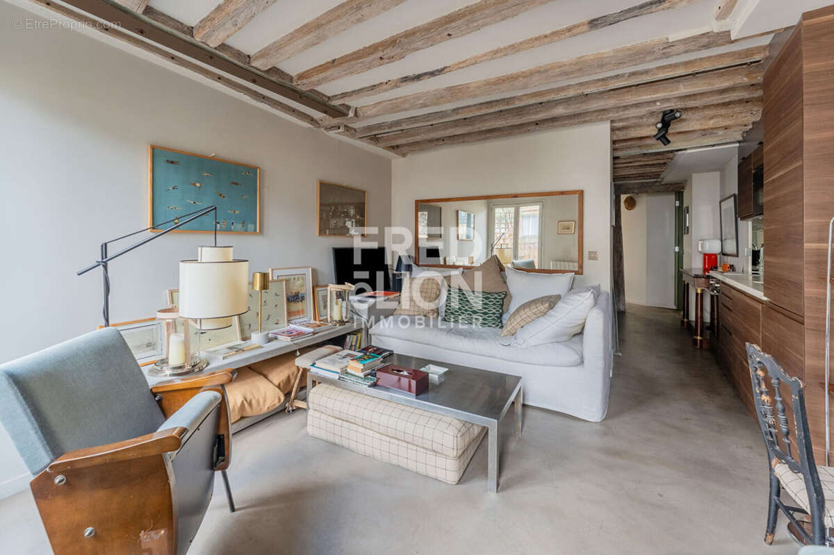 Appartement à PARIS-2E