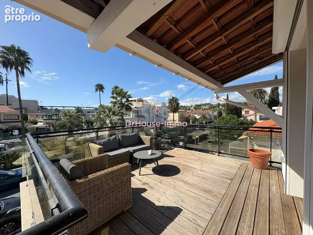 Appartement 4 pièces 101 m² à vendre à Villeneuve-Loubet (06270) - photo 6
