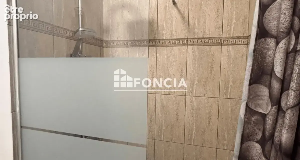 Digne, maison a finir de renover avec terrain et garage - photo 8