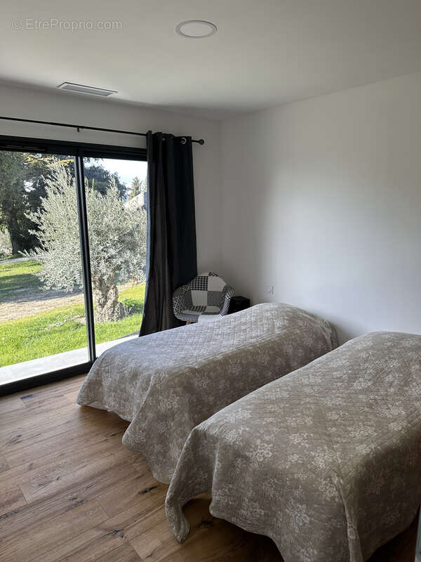 villa 122 m2 habitables sur 2362 m2 de terrain 84500 bollene - photo 16