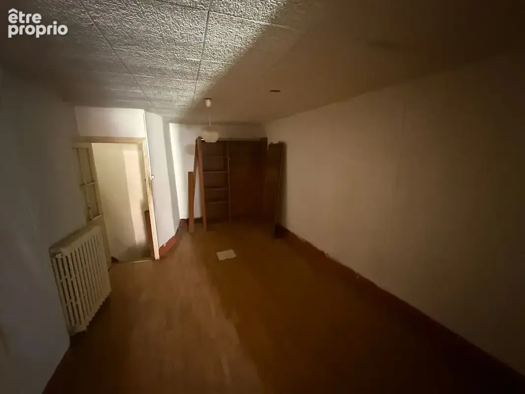 CARCASSONNE CENTRE - Maison de ville 61 m² à rénover, deux chambres proche boulevard Marcou - photo 10