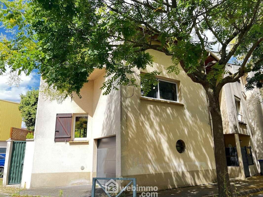 Maison de 1993, - Maison à CHOISY-LE-ROI