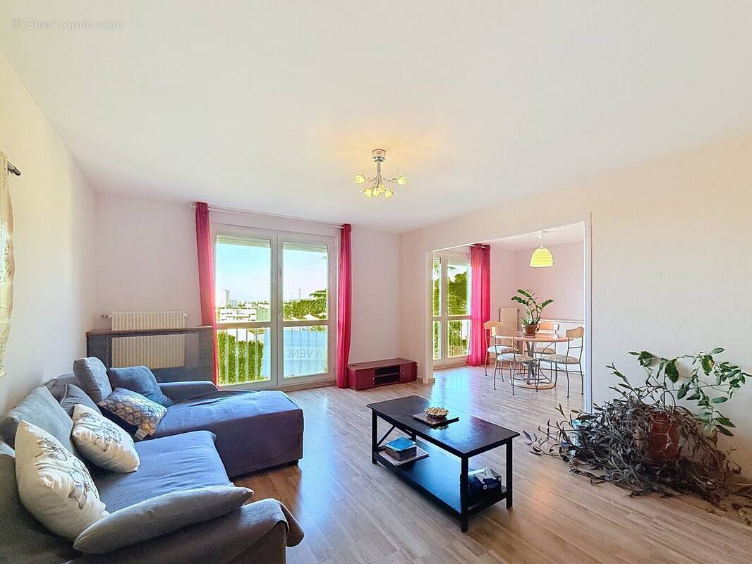Appartement à NIMES