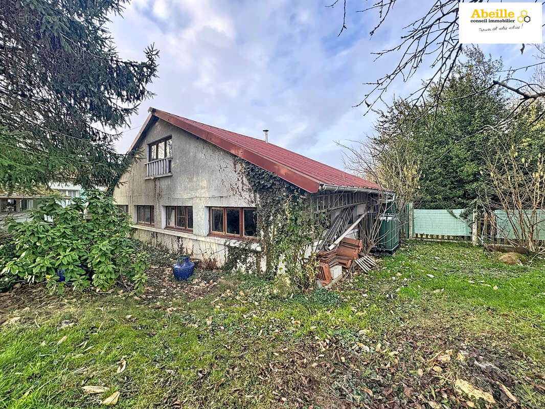 Exclusivité, Ensemble immobilier avec maison de 90m2 et atelier indépendant. - photo 3