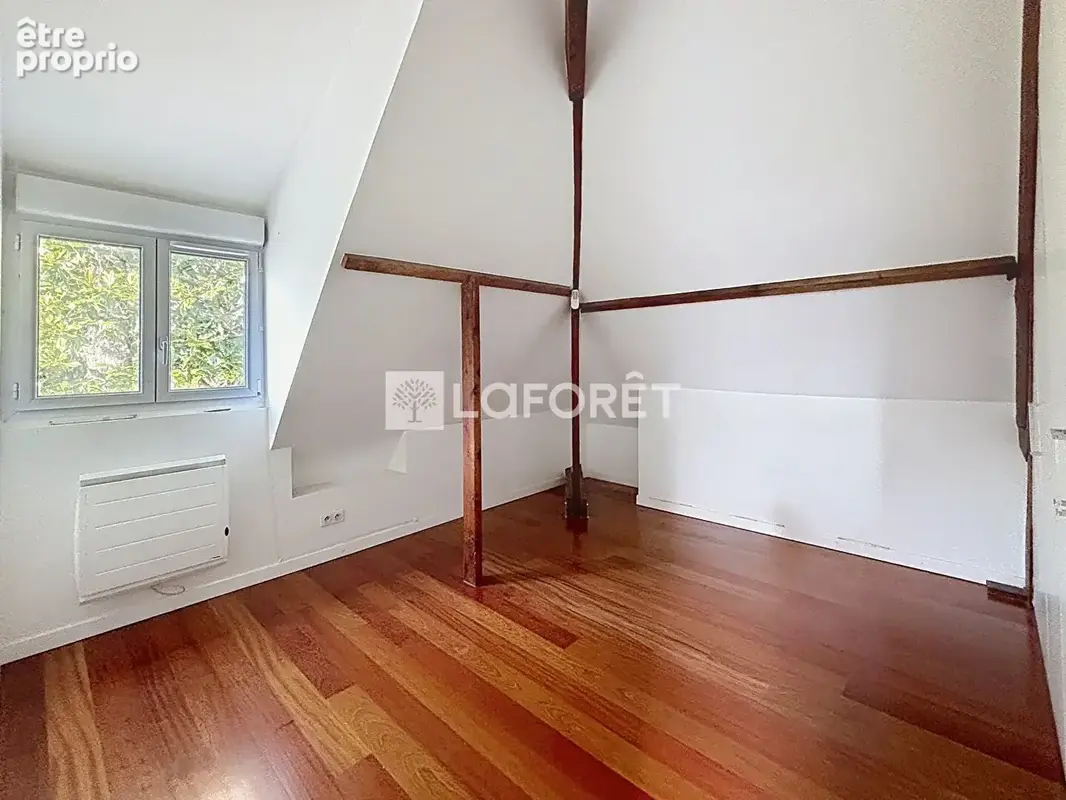 Maison Villejuif - 3 pièces - 95 m2 - Terrain de 287m² - photo 6