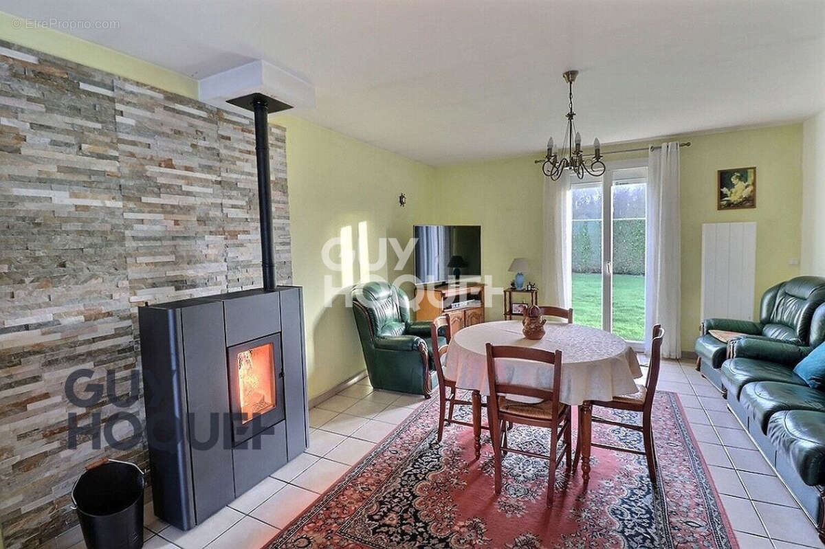 Maison à BEAUMONT-LE-ROGER