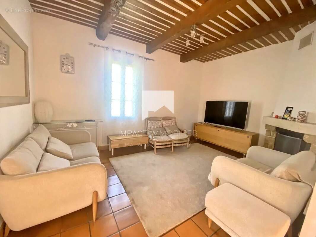 Maison à CARQUEIRANNE