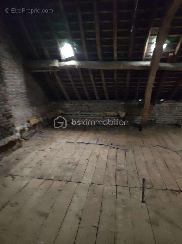 Maison à ORIGNY-SAINTE-BENOITE