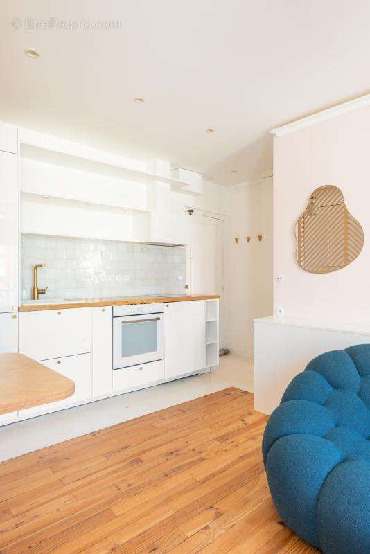 Appartement à PARIS-10E