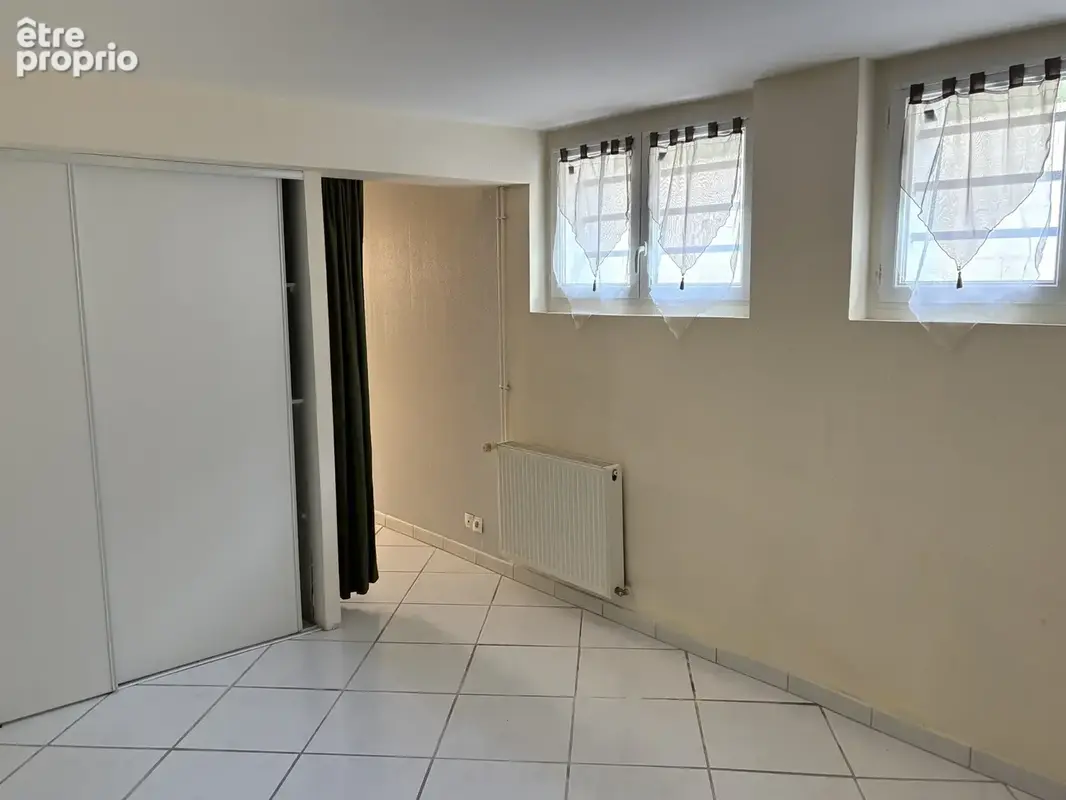 A saisir proche centre et leclerc maison sur sous-sol de 188 m2 6 chambres bon etat terrain 700 m2 - photo 21