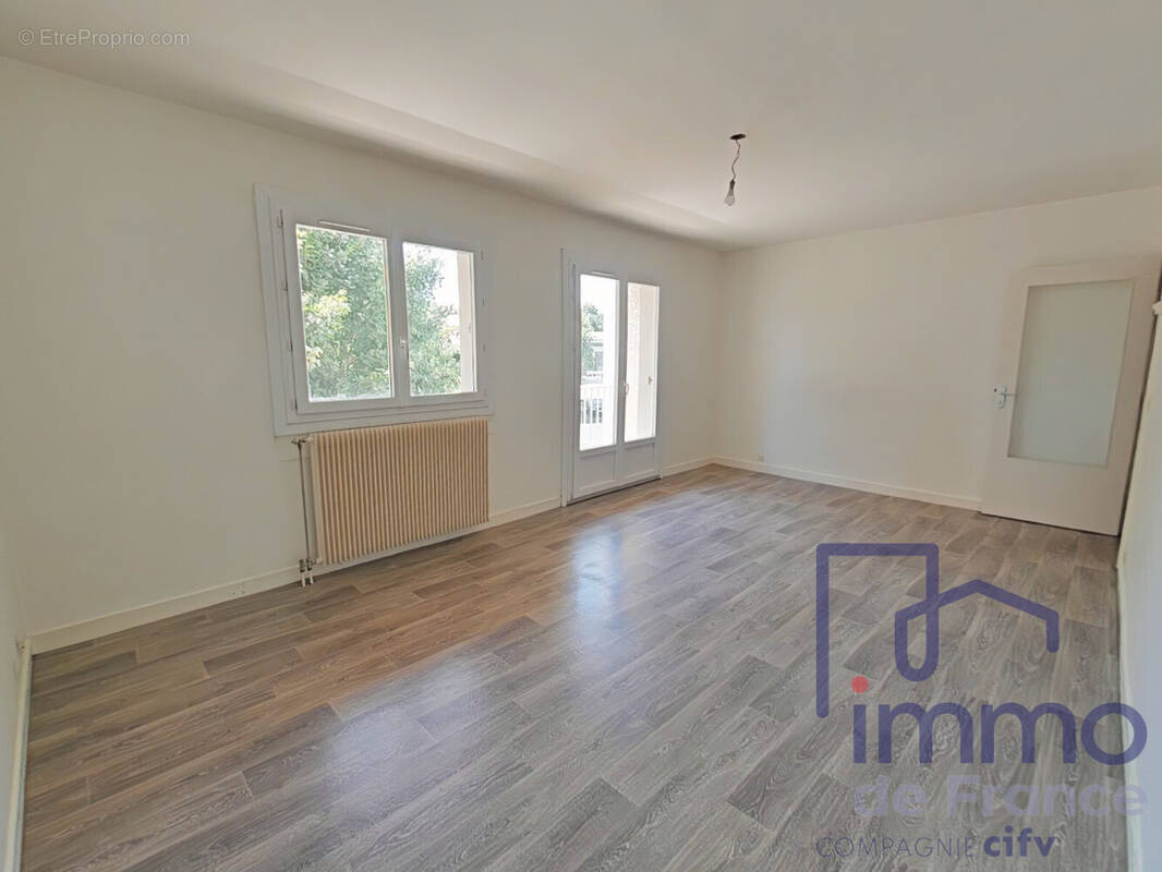 Appartement 84 m² à Brives-Charensac  - photo 8
