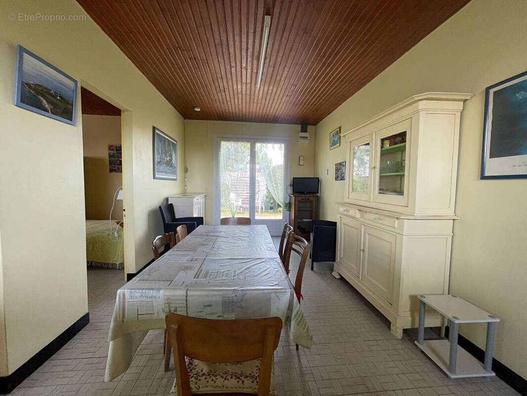 Maison à LA BREE-LES-BAINS