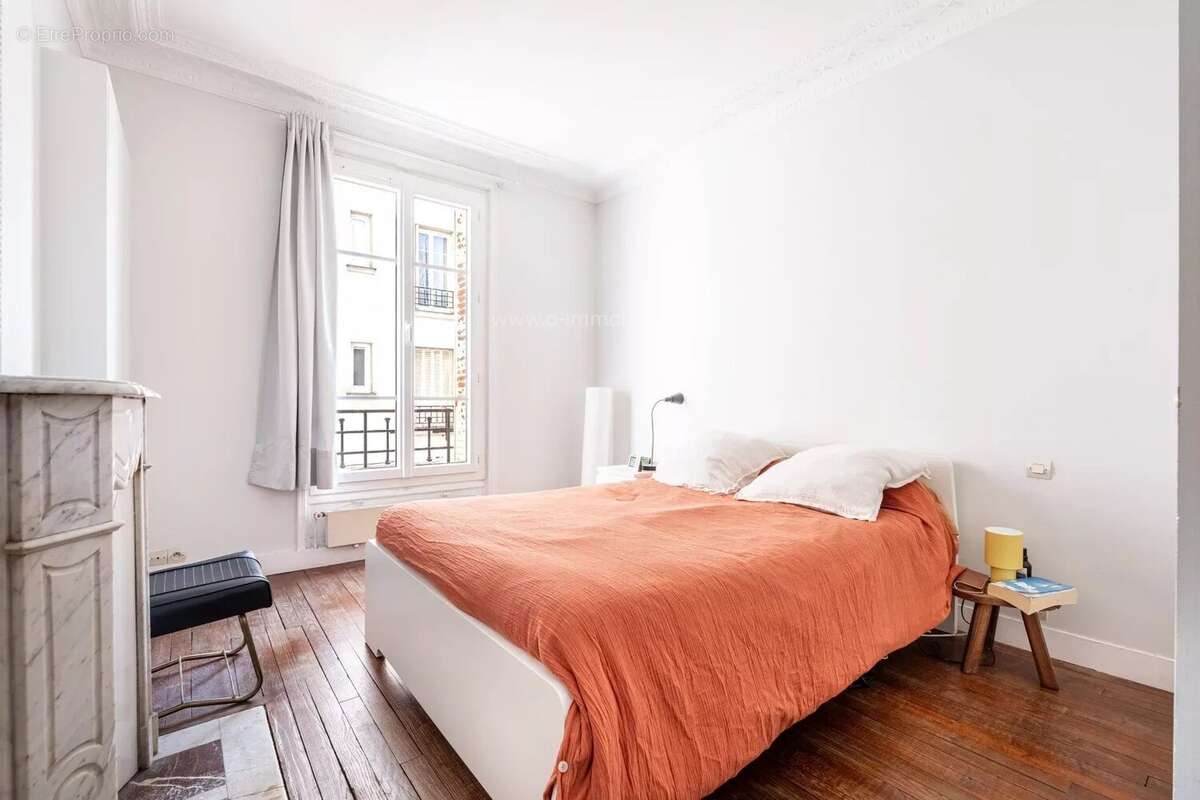 Appartement à PARIS-19E