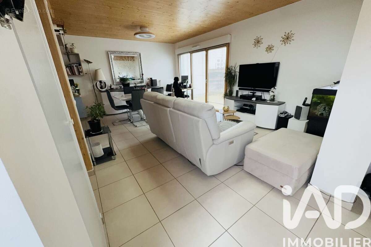 Photo 3 - Maison à BUSSY-SAINT-GEORGES