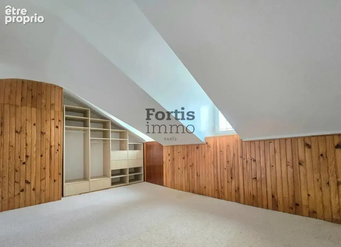 Paris 2 - duplex de 3 pieces, dernier etage avec vue degagee - photo 11