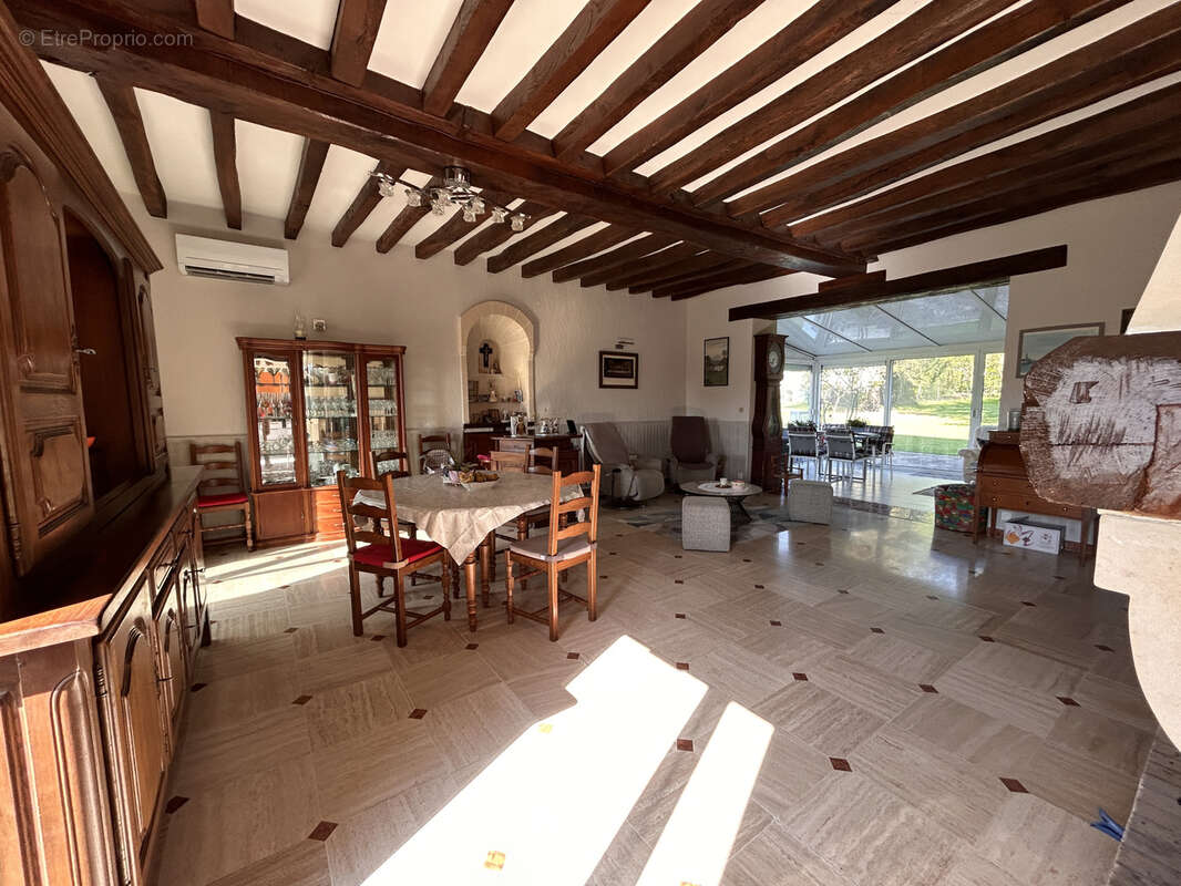 Maison à SENNEVIERES