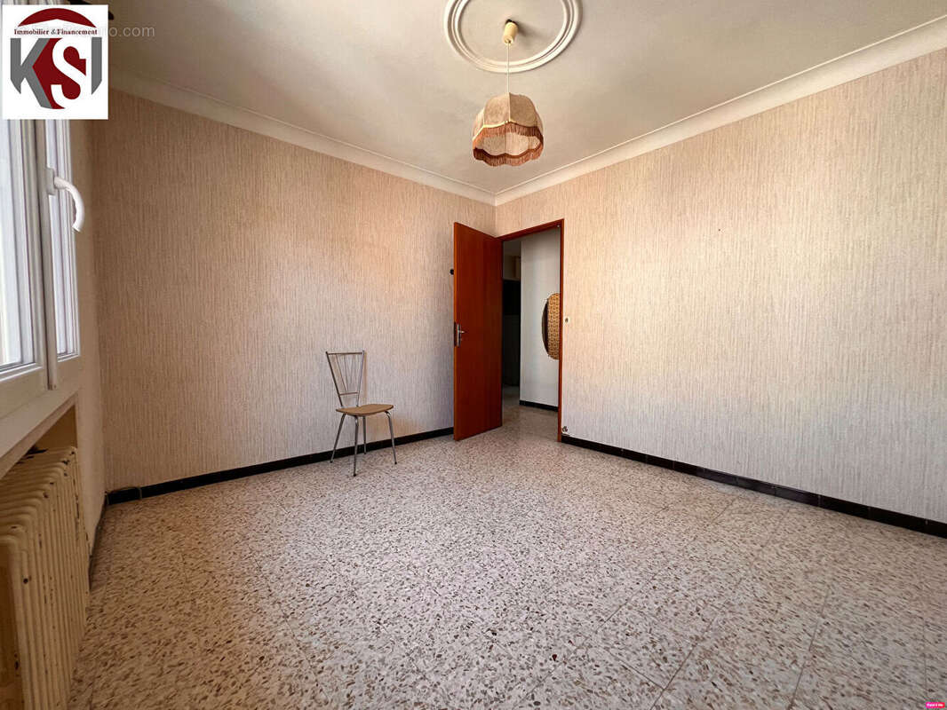 T4 avec terrasse, garage annexe et jardin - photo 15